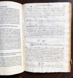 Livro de 1717 sobre a Ordem de Cristo em leilão livro bd1866ff b776 4e9a 9fd9 f4f9e42ff16e