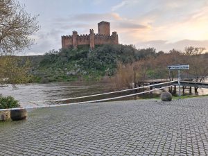 Nível do rio Tejo vai continuar a subir até quarta feira à noite (c/ fotos) cheias almourol 20260124 173351