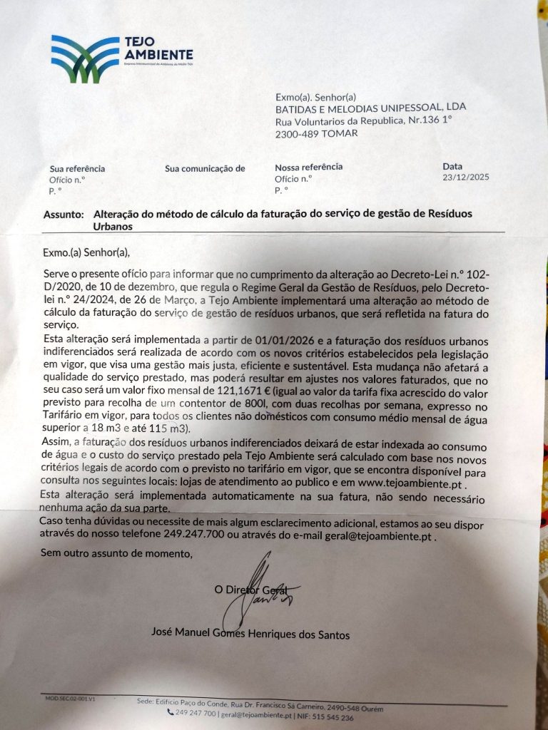 Empresas começam a pagar mais de 100 euros por mês de taxa do lixo lixo 35851634025852 23107115636089343 n