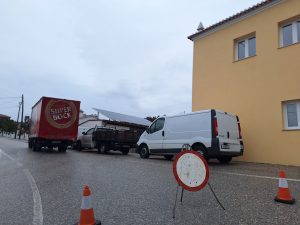 Mau tempo provoca estragos e desaloja duas famílias (c/ fotos e vídeo) mau tempo 20260127 092430