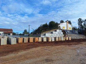 Lembra-se do muro que ruiu na Venda Nova? Veja como está agora muro venda nova 20260104 110848