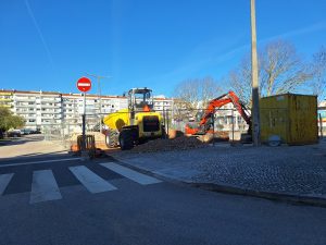 Que obra é esta que estão a fazer entre o liceu e a biblioteca? alameda 20260222 161019