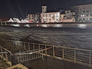 Rio Nabão transborda em algumas zonas tempestade zona desportiva 20260211 203311