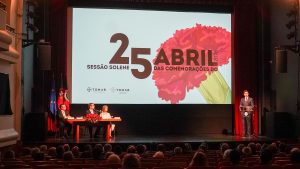 25 abril assembleia 13