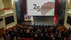 25 abril assembleia 16