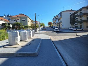 Obras na av. Egas Moniz e rua José Tamagnini na fase final obras cmt 20260403 102211