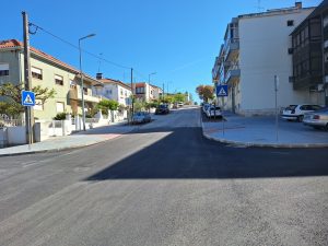 Obras na av. Egas Moniz e rua José Tamagnini na fase final obras cmt 20260403 102225