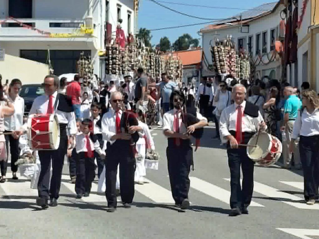 Os Tabuleiros de Carregueiros em imagens (c/ fotos e vídeos) tabuleiros carregueiros 70028440390 8377820698973419425 n