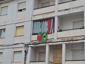 Menos bandeiras de Portugal nas varandas e janelas bandeira 20260622 145531