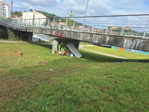 Sem abrigo passa as noites debaixo da ponte pedonal do Flecheiro sem abrigo 20260604 092040