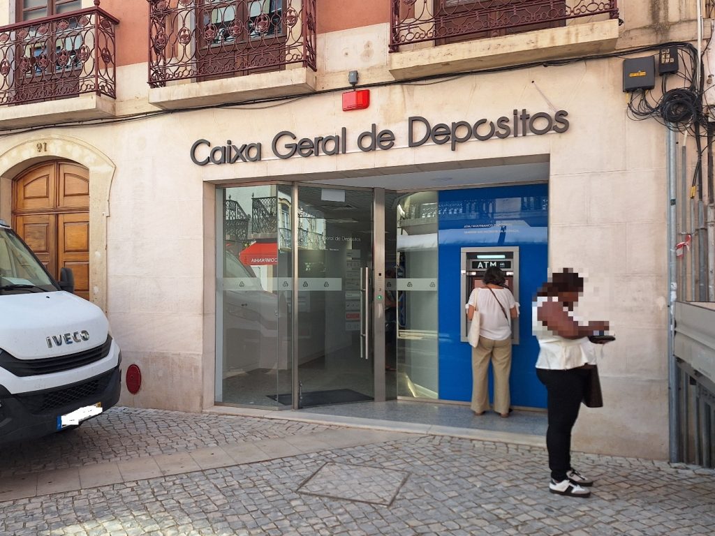 Caixa Geral de Depósitos reabriu instalações no rés-do-chão após obras cgd 20260817 104431
