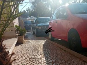 Mais situações de estacionamento ilegal em Tomar (c/ fotos) estac received 1578247617249023