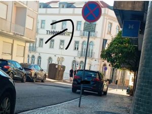Mais situações de estacionamento ilegal em Tomar (c/ fotos) estac received 4447143655603510