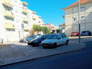 Mais situações de estacionamento ilegal em Tomar (c/ fotos) estac received 918323147431348