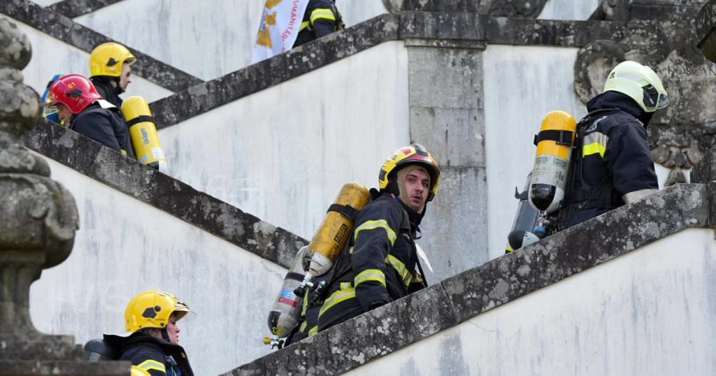 Bombeiros do Médio Tejo participaram nos Escadórios da Humanidade Bombeiros do Médio Tejo participaram nos Escadórios da Humanidade
