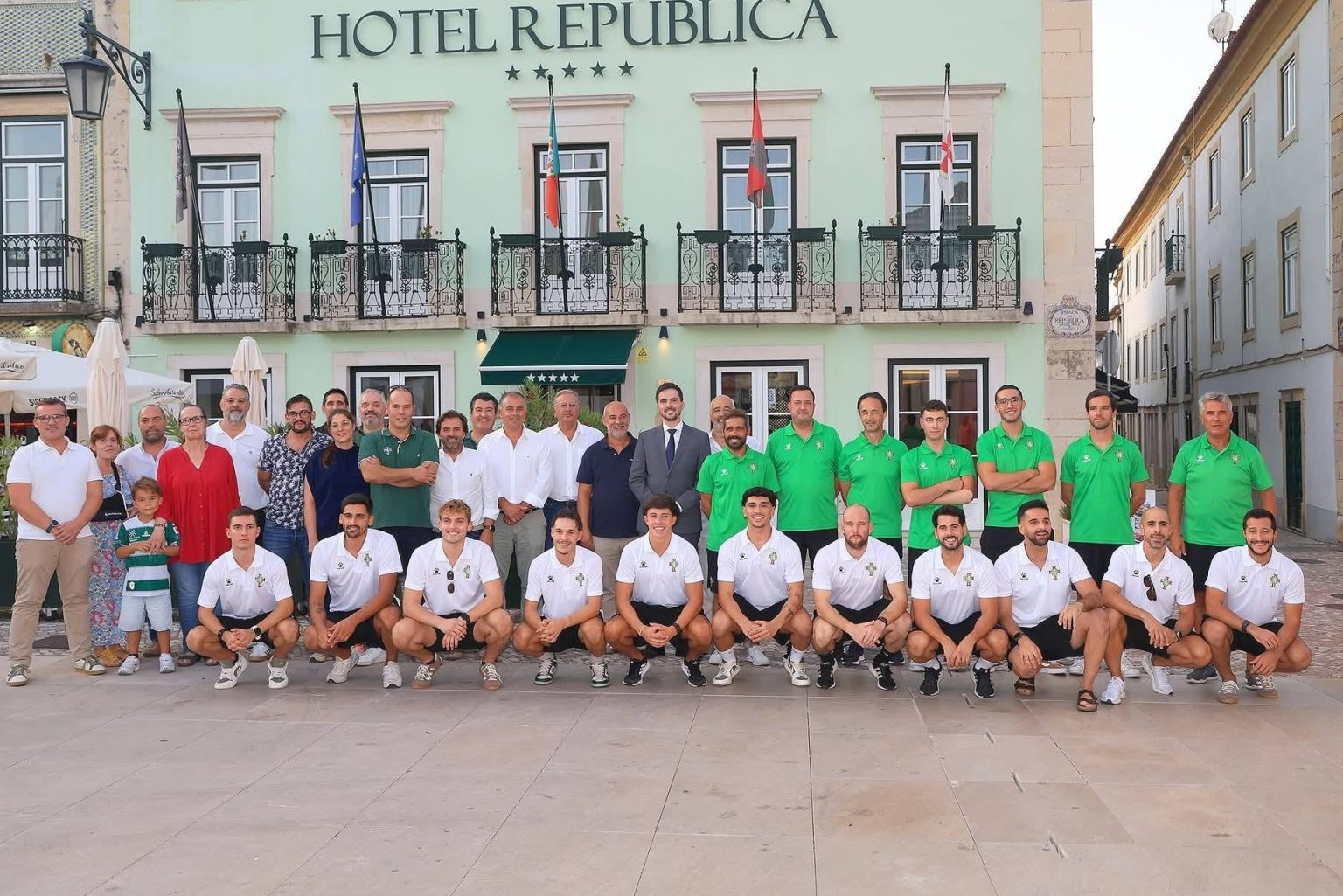Sporting de Tomar apresenta plantel para nova temporada de hóquei em patins sp. t 032020648442 1452349766980481041 n