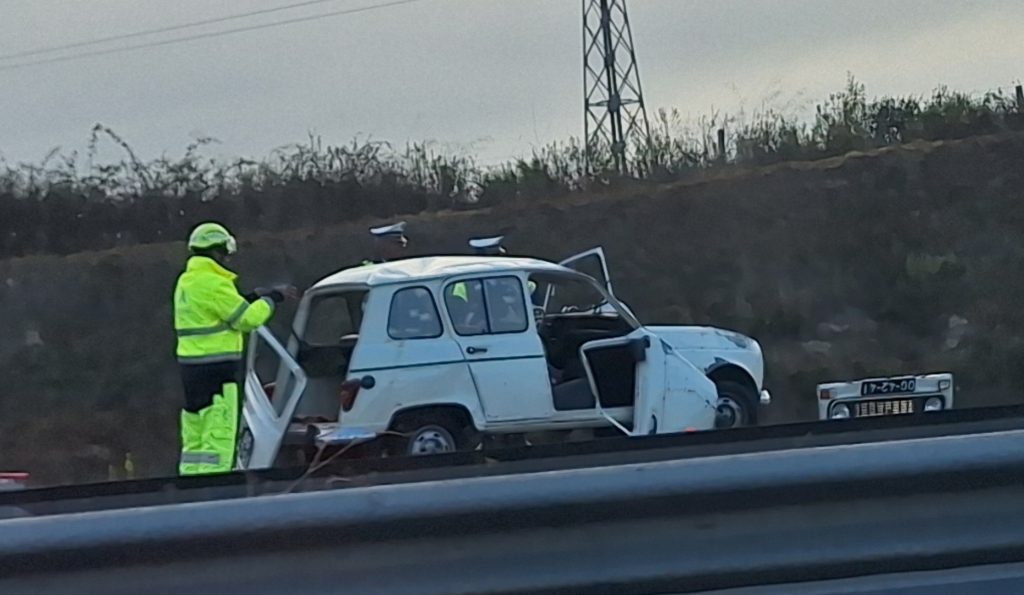 Despiste de carro na A13 provoca um ferido Screenshot 20261021 093048 Gallery