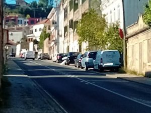 Estacionamento ilegal continua em Tomar (c/ fotos) estac 499743583867286 8353688536453812927 n